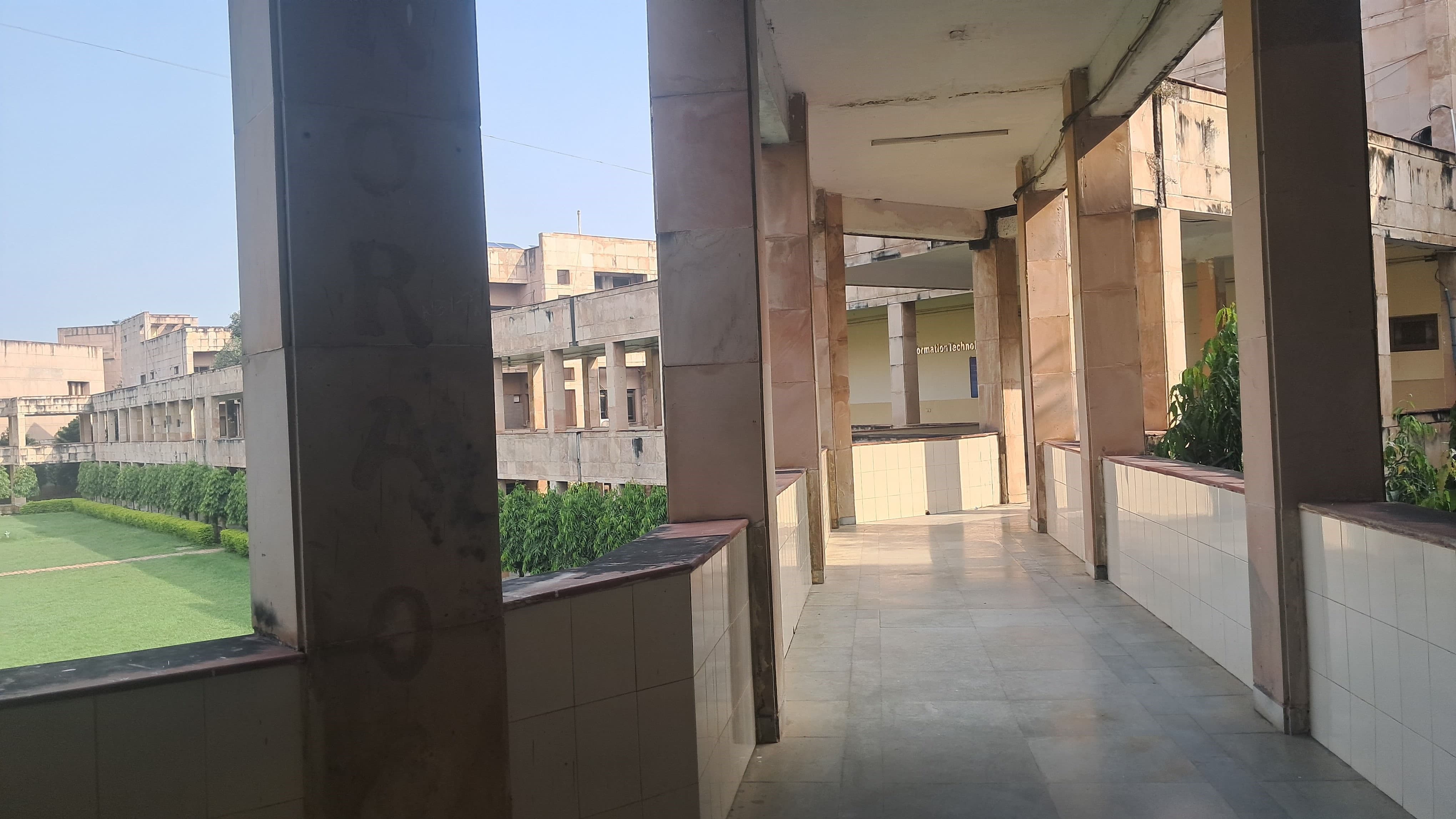 IIITM Gwalior Academic Building photo 38